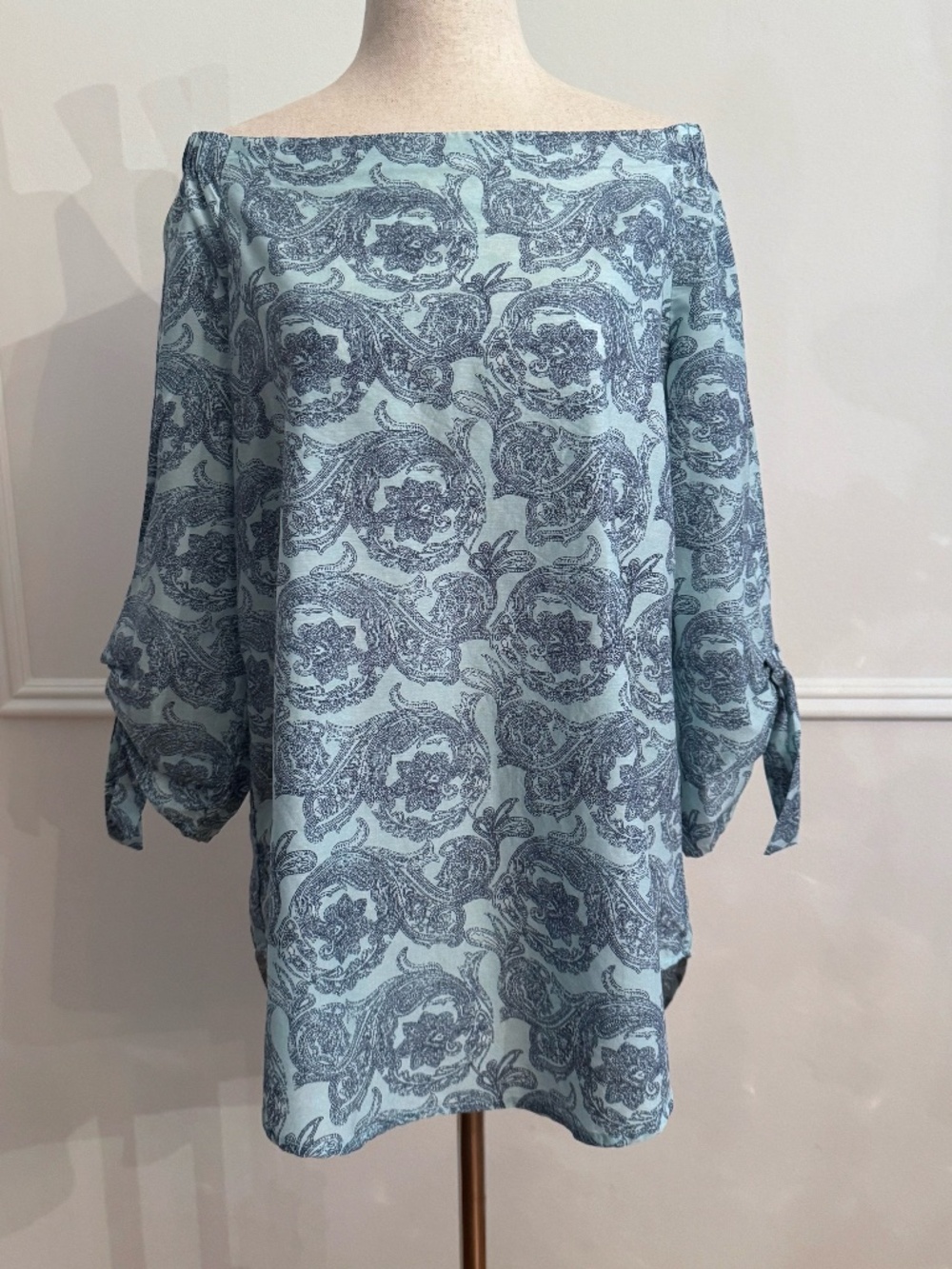 J.McLaughlin Off Shoulder Top Cotton Silk Blue Paisley Tie Sleeve Blouse Size M